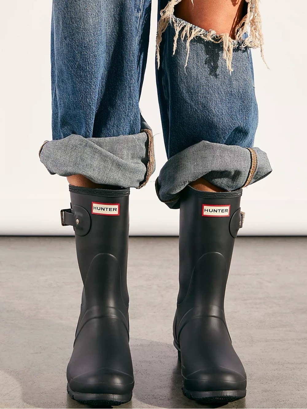Hunter Black Matte Short Rain Boots - Women